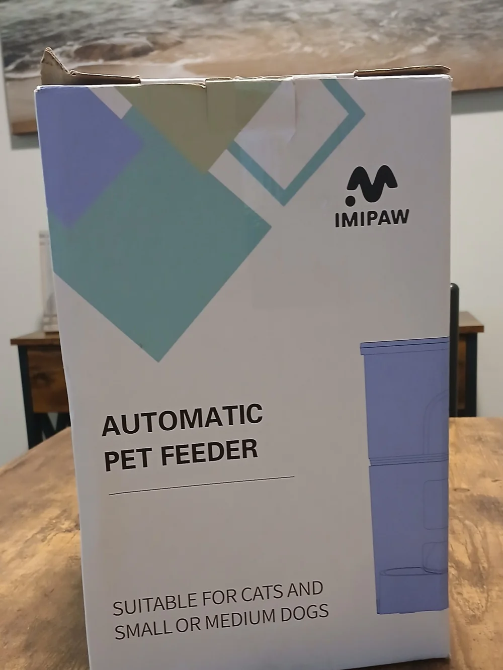 Automatic Pet Feeder in White and Blue